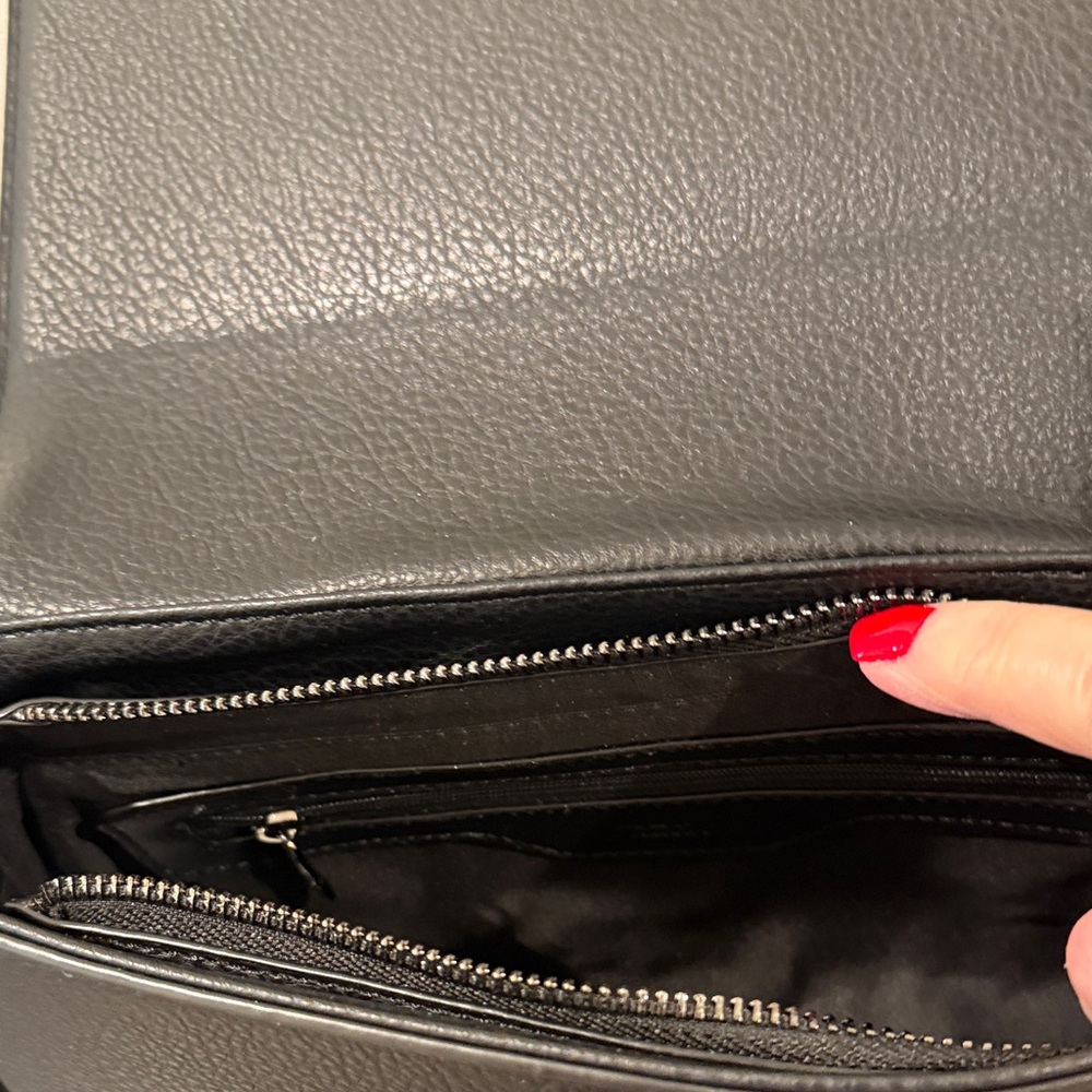 Orlandi Valentino Black Textured Crossbody Bag - Picture 8 of 11